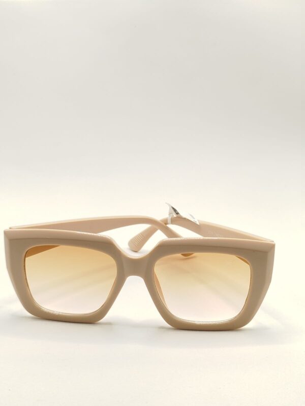 Óculos Quadrado Creme Gatinho Liso com Lentes Marrom- Ferrovia Ref. 2211790203
