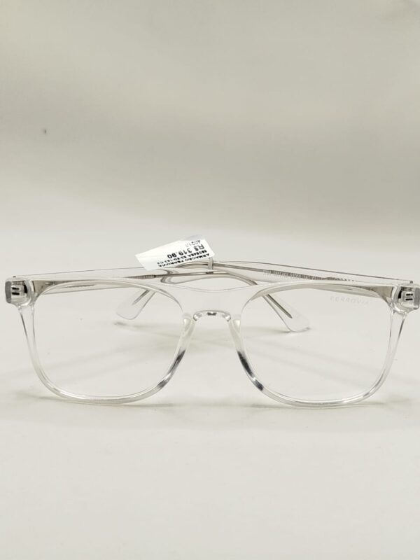 ARMAÇÃO  ACETATO QUADRADA TRANSPARENTE GROSSO COM DETALHE FERROVIA UNISSEX REF 5209 5805465320 143 C2