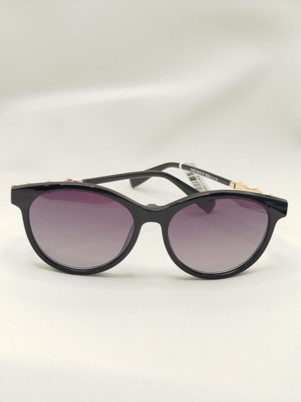 ARMAÇÃO CLIPON ACETATO PRETO OVAL COM PLACA PRETA COM DOURADO REF.CLIPON/1POLARIZED5211580589A5217140